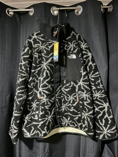 Chaqueta polar negra The North Face - miniatura 4