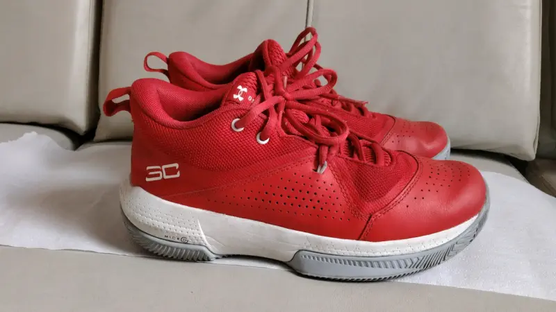 Zapatillas de fútbol blancas con rojo - 2