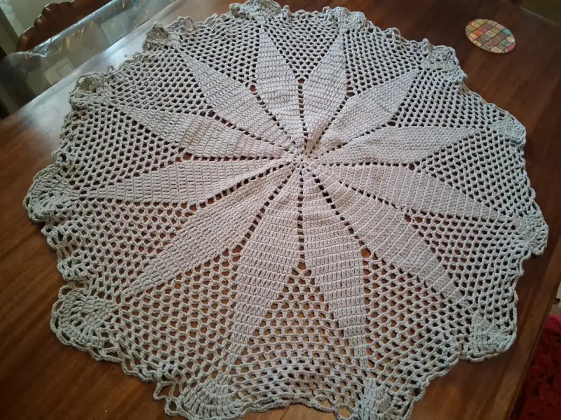 Tapete tejido a crochet gris - 5