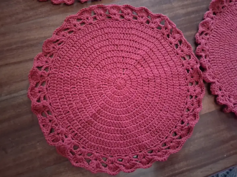Set de cuatro tapetes (individuales de crochet roj - 2