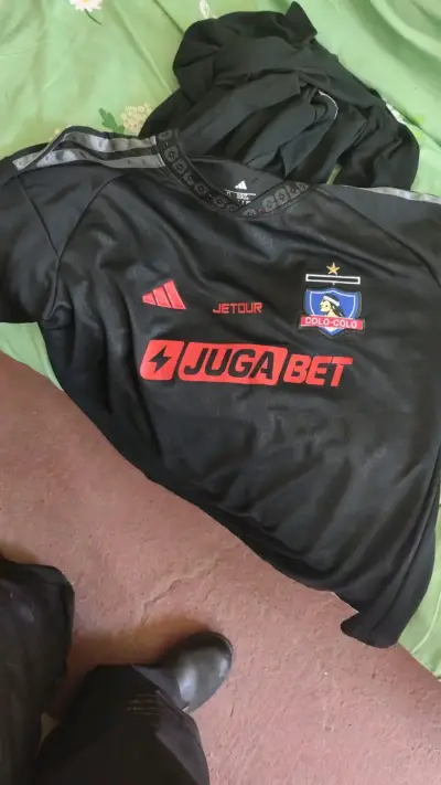 Camiseta negra Colo-Colo - miniatura 1