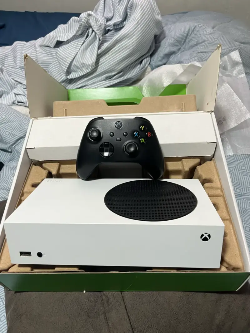 Consola Xbox Series S con control - 1
