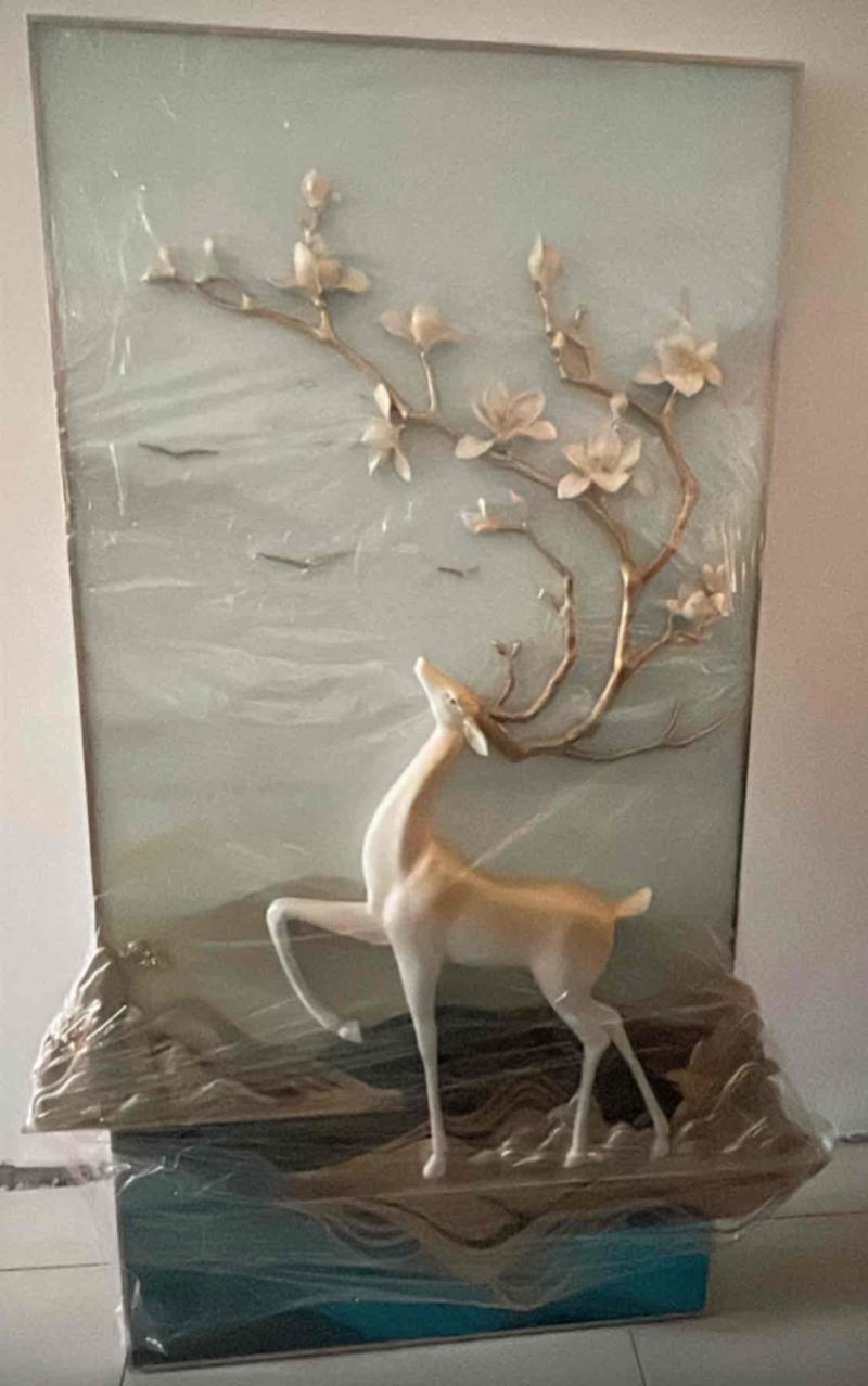 Cuadro decorativo con ciervo 3D relieve . - 2
