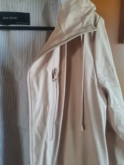 Parka beige con capucha Zara - miniatura 3