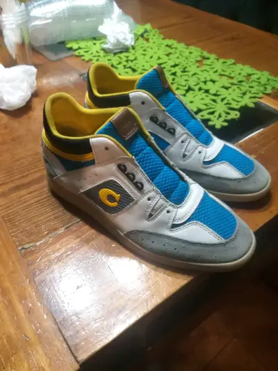 Zapatillas deportivas azul y blanco marca coach - miniatura 2