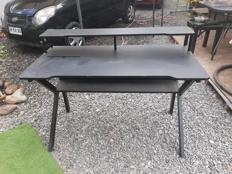 Mesa vintage con sillas - 6