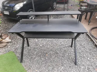 Mesa vintage con sillas - miniatura 6