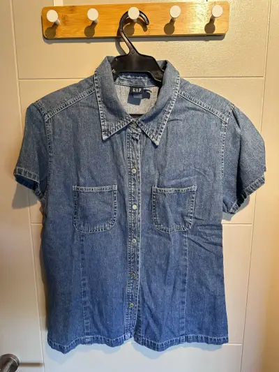 Camisa denim azul Gap - miniatura 2