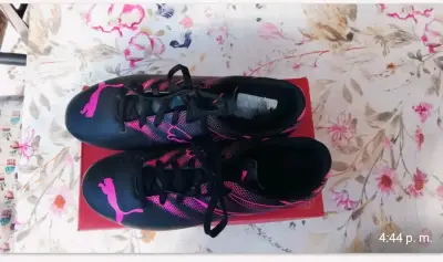 Zapatos deportivos marca Puma - miniatura 1