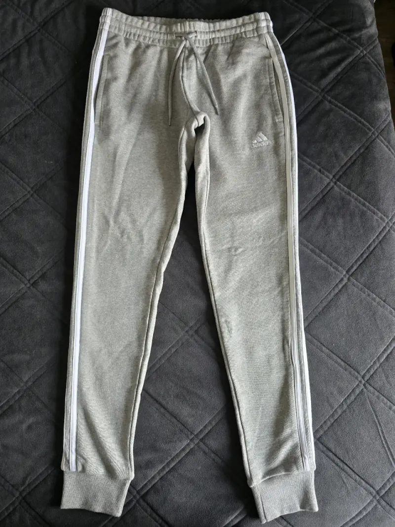 Pantalón deportivo gris Adidas - 1