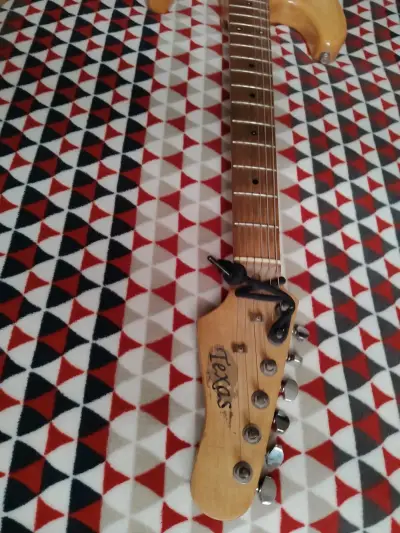Guitarra eléctrica Texas vintage - miniatura 1