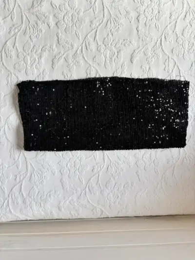 top negro con lentejuelas - miniatura 1