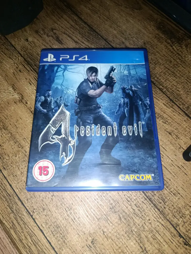 Resident Evil 4 HD PS4 Usado - 1