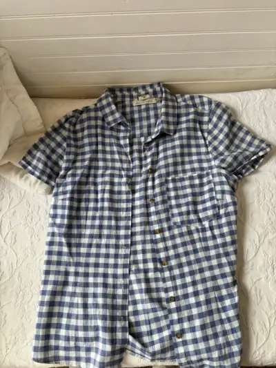 Camisa a cuadros azul y blanco - miniatura 1