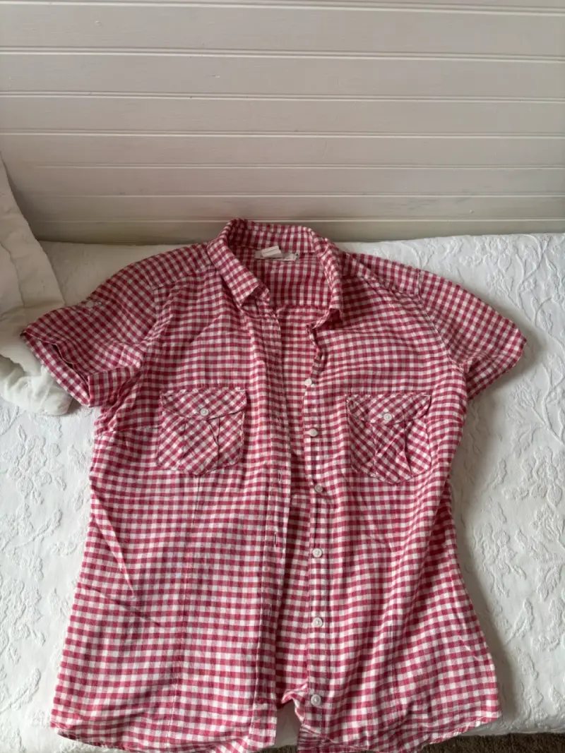 Camisa a cuadros roja y blanca - 1