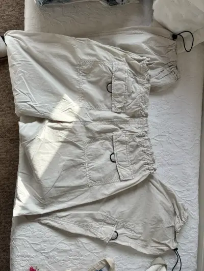 Pantalon beige parachute - miniatura 4