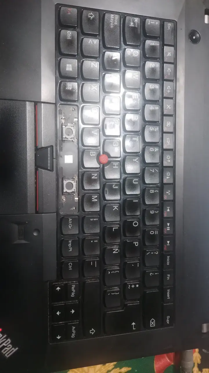 Laptop Lenovo usada - 2