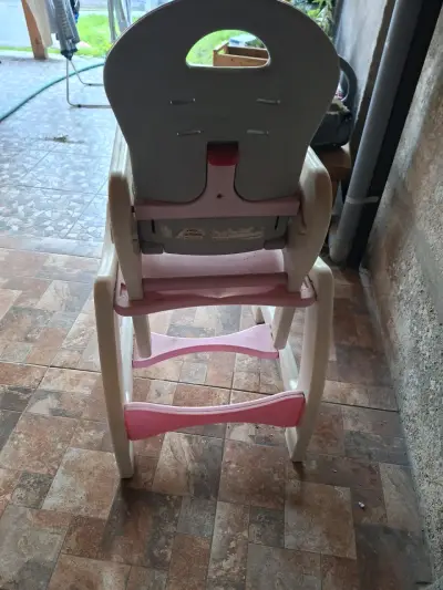 Silla alta para bebé blanca - miniatura 2