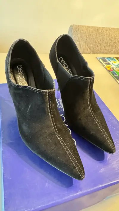 Botines negros de gamuza Beira Rio - miniatura 1