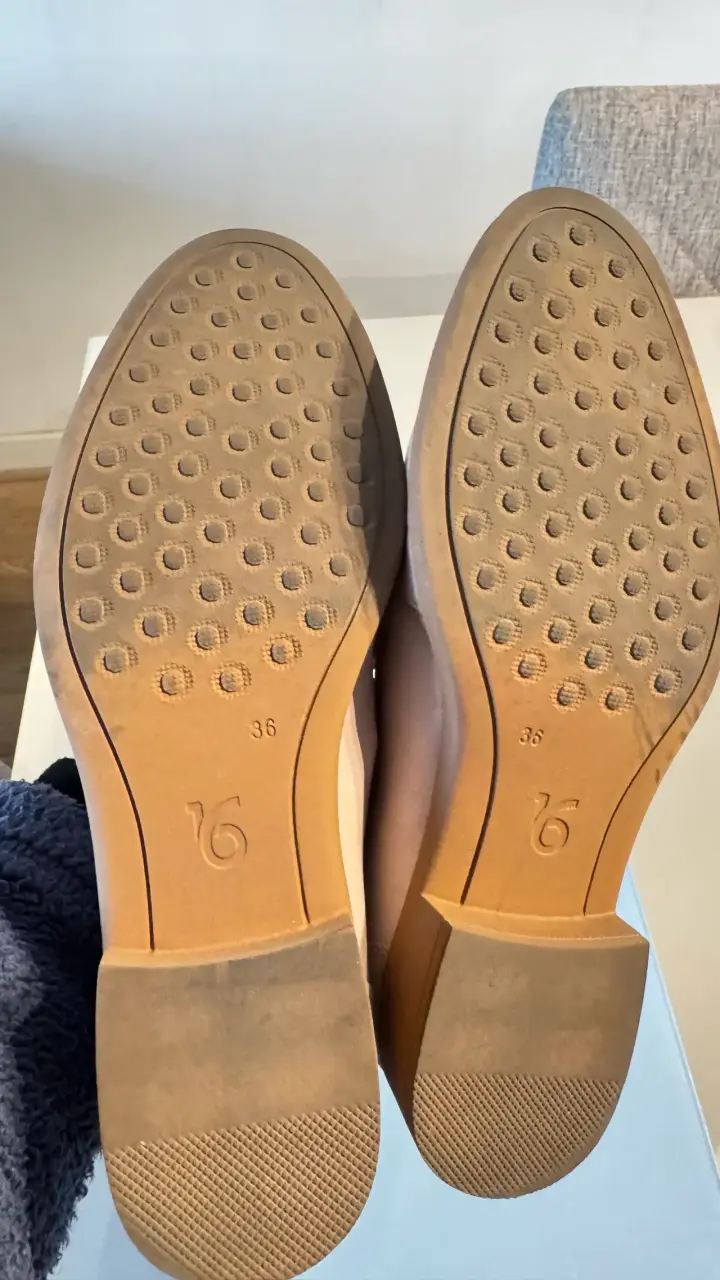 Mocasines rosas con cadena dorada - 5
