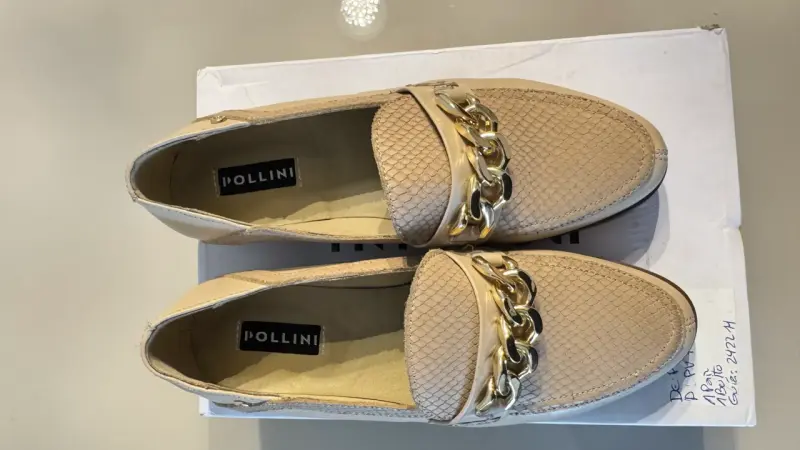 Zapatos Pollini beige con cadena - 6