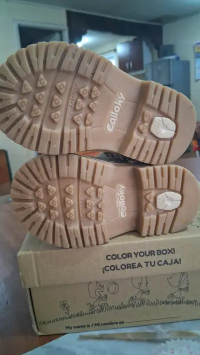 Botines beige para niña - miniatura 3