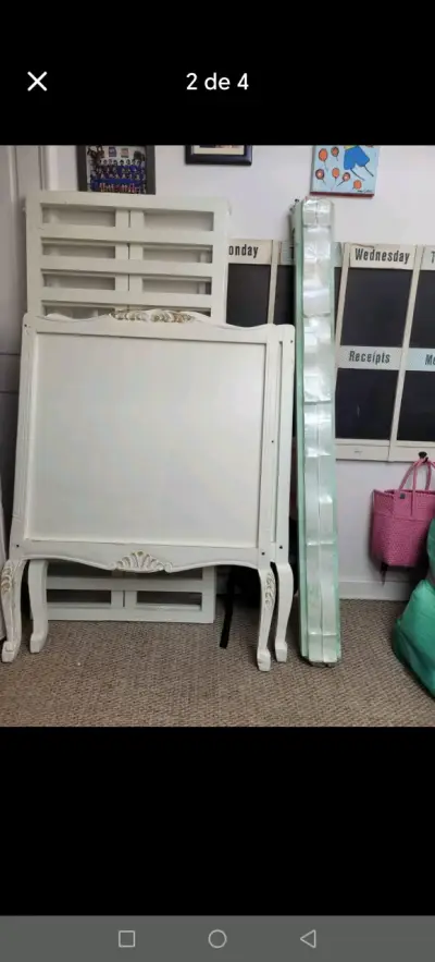 Cuna blanca vintage con colchón - miniatura 2