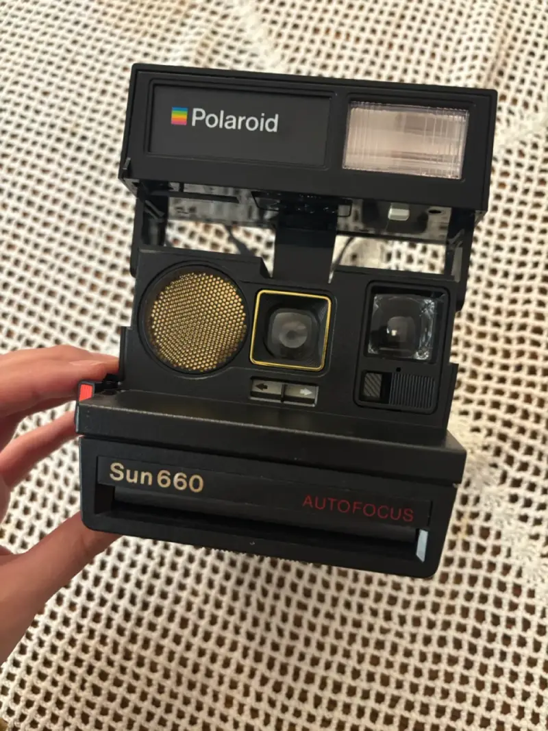Cámara Polaroid Sun 660 - 4