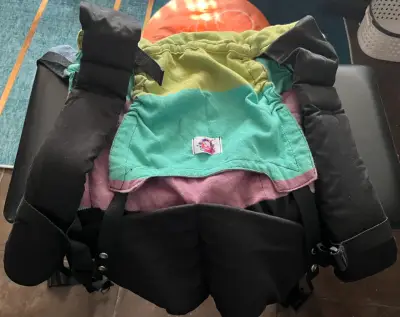Mochila ergonómica de porteo - miniatura 1