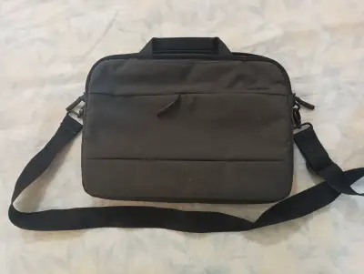 Bolso Incase para Notebook 13” (Gris) - miniatura 1
