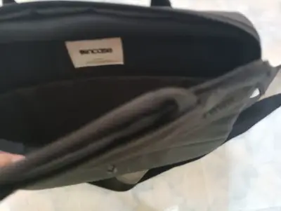 Bolso Incase para Notebook 13” (Gris) - miniatura 3