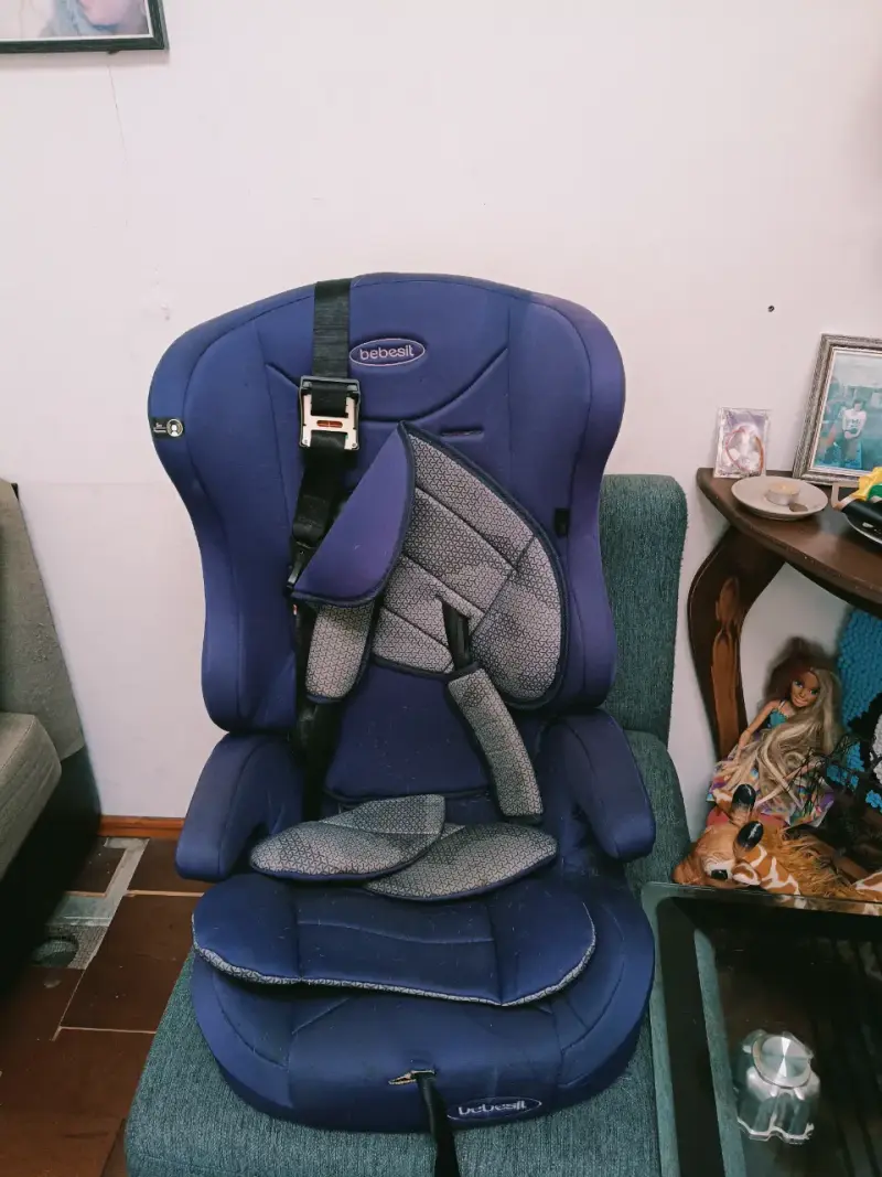 Silla de auto infantil azul