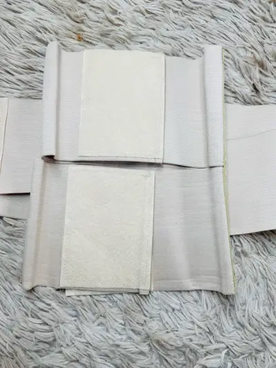 Faja moldeadora beige - miniatura 2
