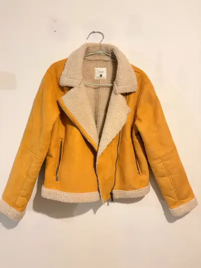 Chaqueta amarilla con interior de chiporro - miniatura 1
