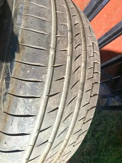 Neumático 255/60 R18 usado-nuevo - miniatura 4