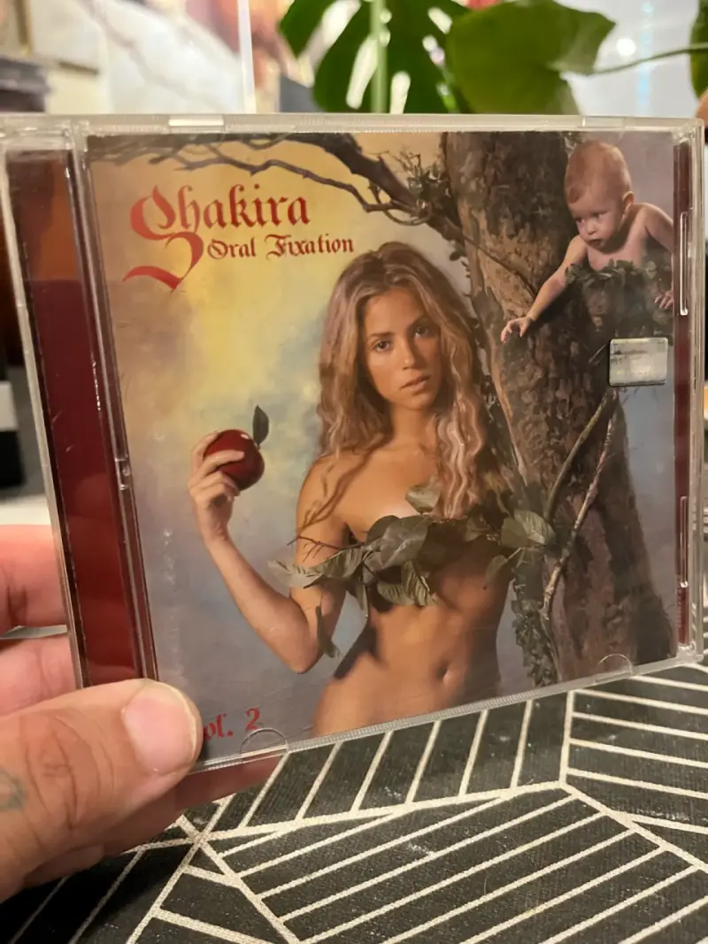 CD Shakira Oral Fixation Vol. 2 - 1