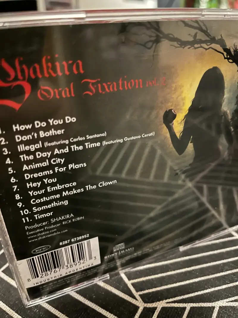 CD Shakira Oral Fixation Vol. 2 - 3