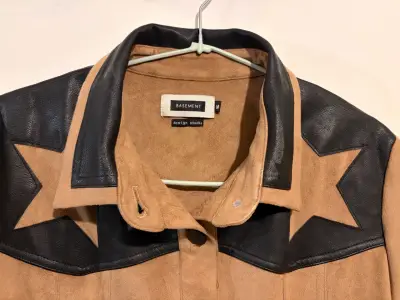 Chaqueta camel con flecos - miniatura 4