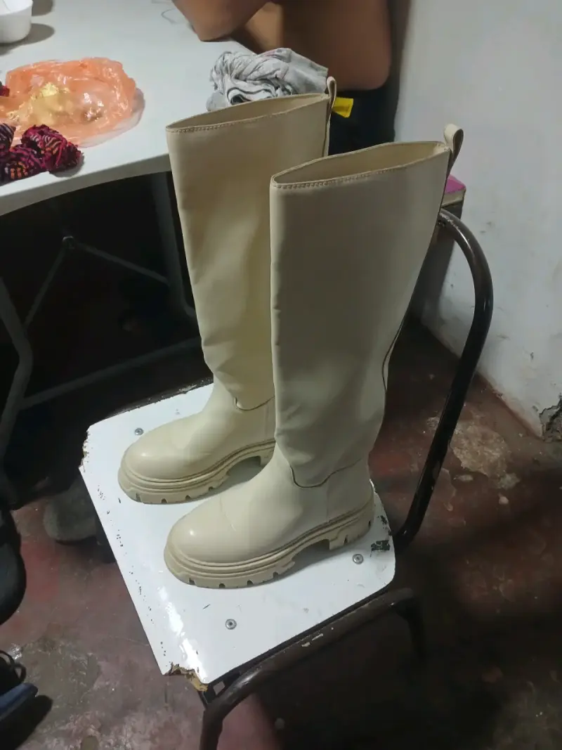 Botas largas beige