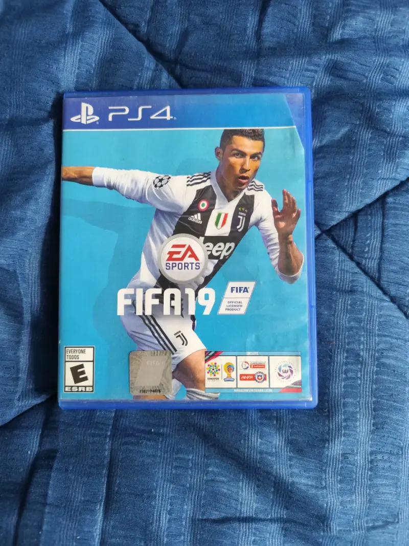 Juegos PS4 FIFA 19 - 1