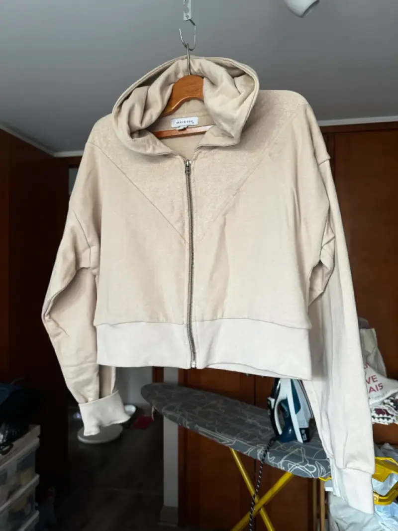 Polerón rosa beige de Karyn Coo talla 2 - 1
