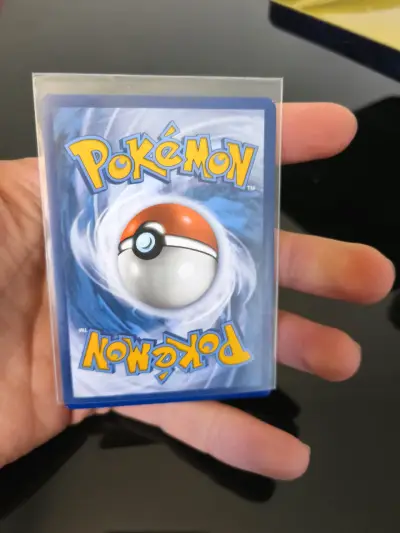 Carta Pokémon Morpeko VMAX holográfica - miniatura 2