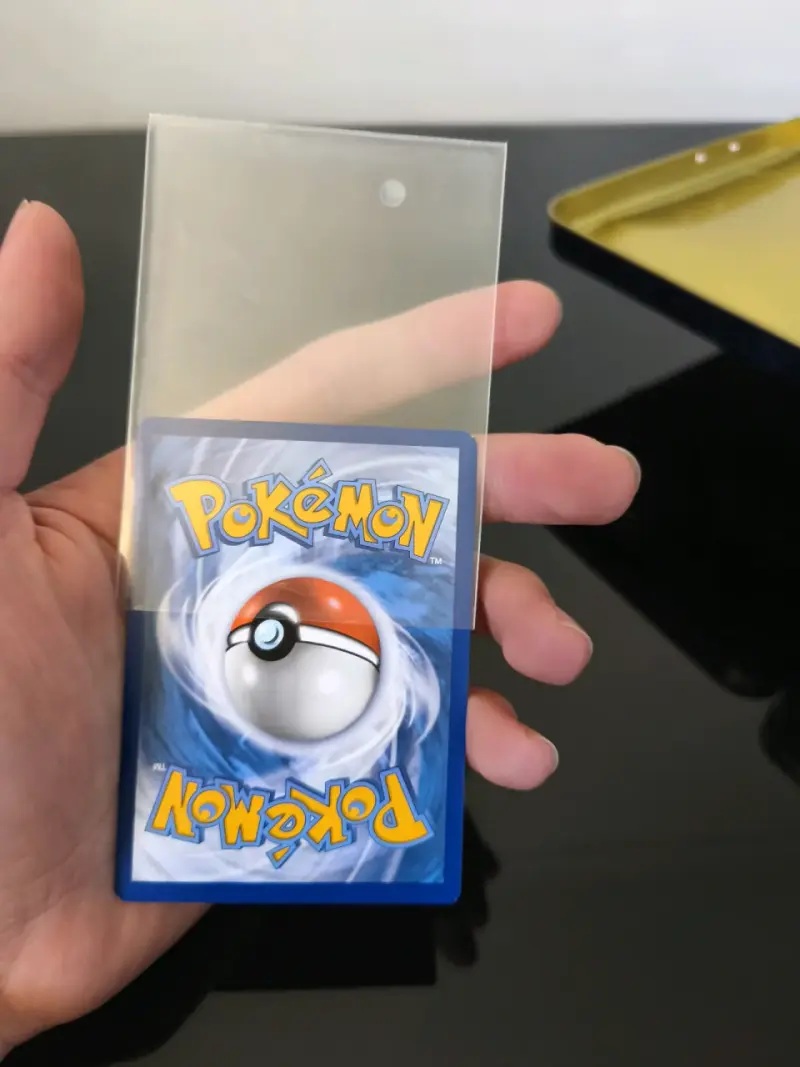 Carta Pokémon Morpeko VMAX holográfica - 3