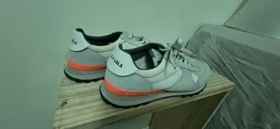 Zapatillas Bimba y Lola grises y ropa - miniatura 1