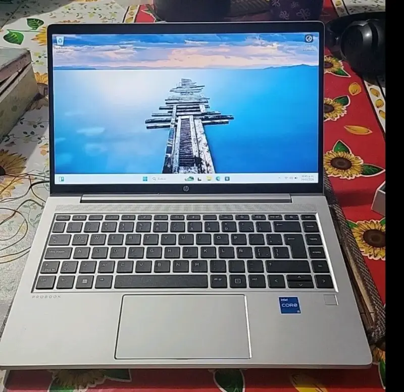 Laptop HP Probbok 440 G10 - 2