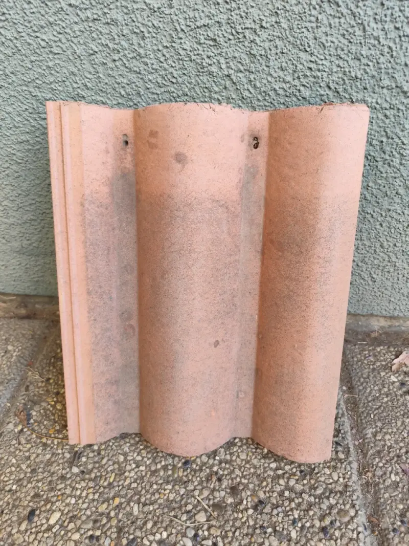 Teja de arcilla roja - 2