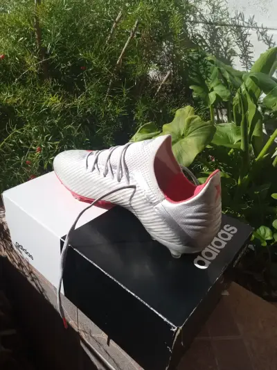 Zapatilla deportiva blanca Adidas - miniatura 2