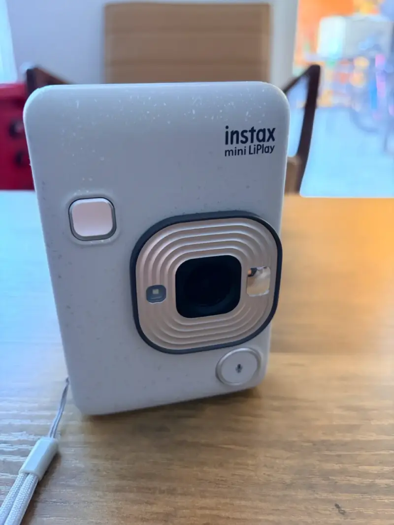 Cámara Instax mini LiPlay blanca - 1