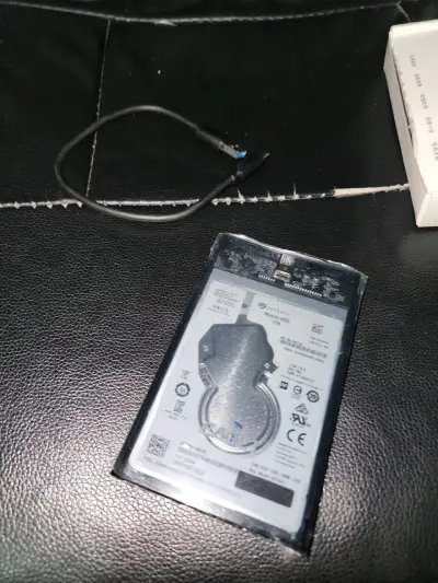 Disco duro Seagate 1TB - miniatura 1