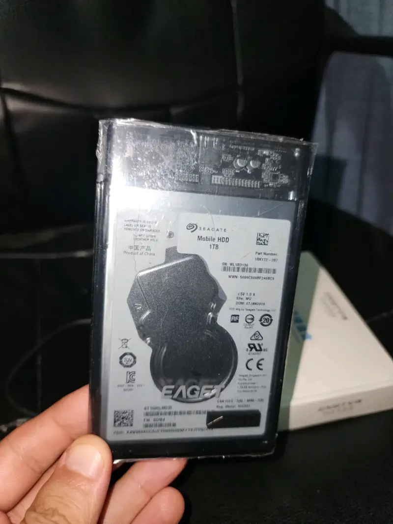 Disco duro Seagate 1TB - 3